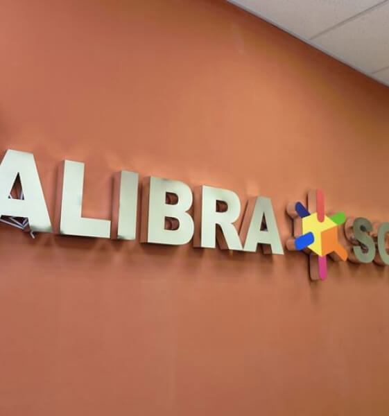 Логотип Alibra School
